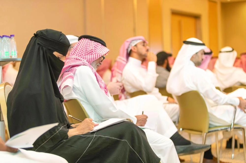 



حضور ورشة العمل           (هيئة الصناعات العسكرية)