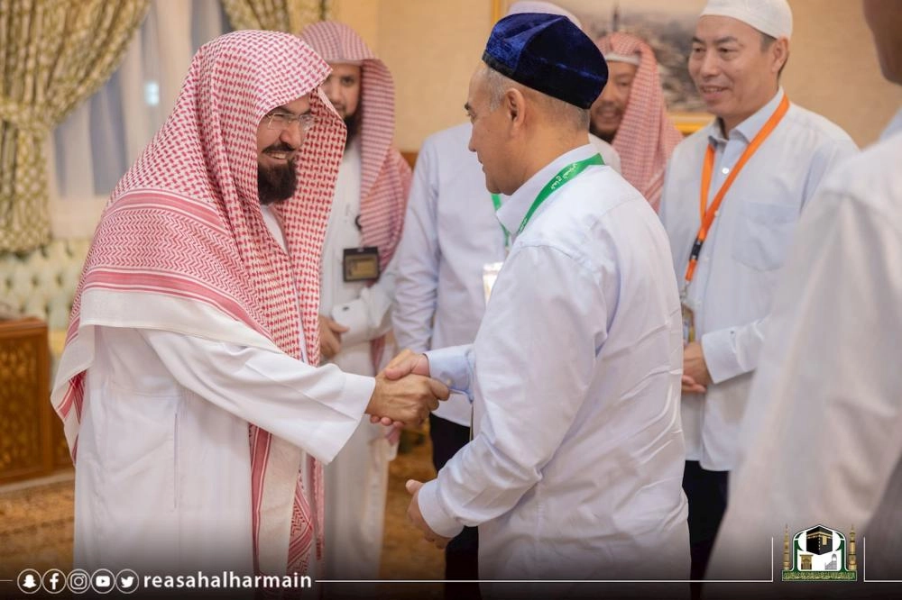 الرئيس العام لشؤون الحرمين يستقبل حجاج دولة الصين