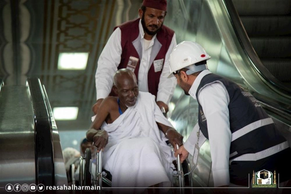 السلالم الكهربائية بالمسجد الحرام