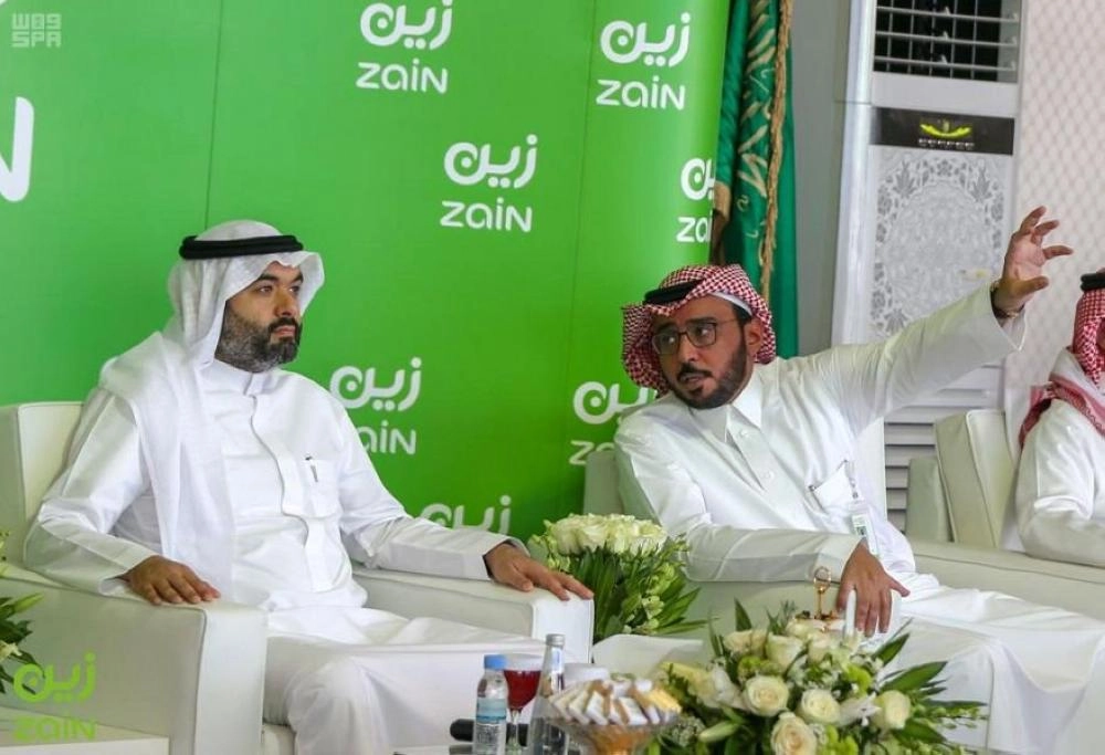 وزير الاتصالات يطلع على تجربة الجيل الخامس لشبكة زين في موسم الحج