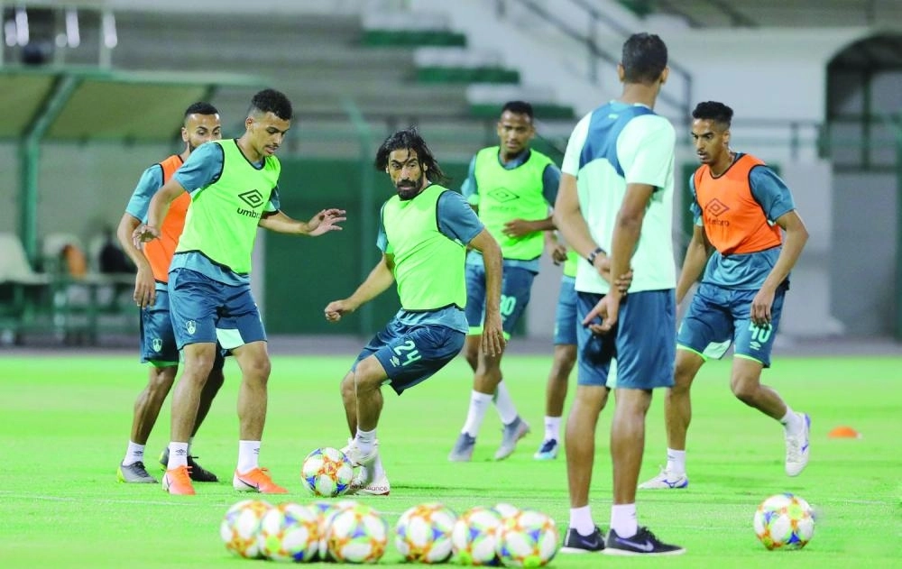 



حصة الأهلي التدريبية الأخيرة        (إعلامي الأهلي)