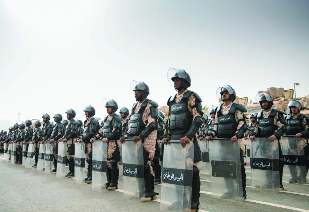 DST_6069843_Wed26_1115759257