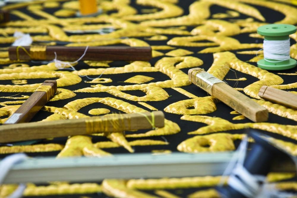 مراحل تصنيع كسوة الكعبة 1440 (أنس الحارثي)  