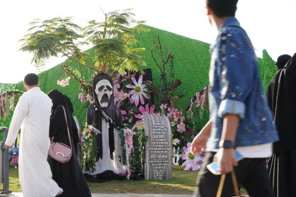 



من فعاليات الورود المرعبة                                              (مكة)