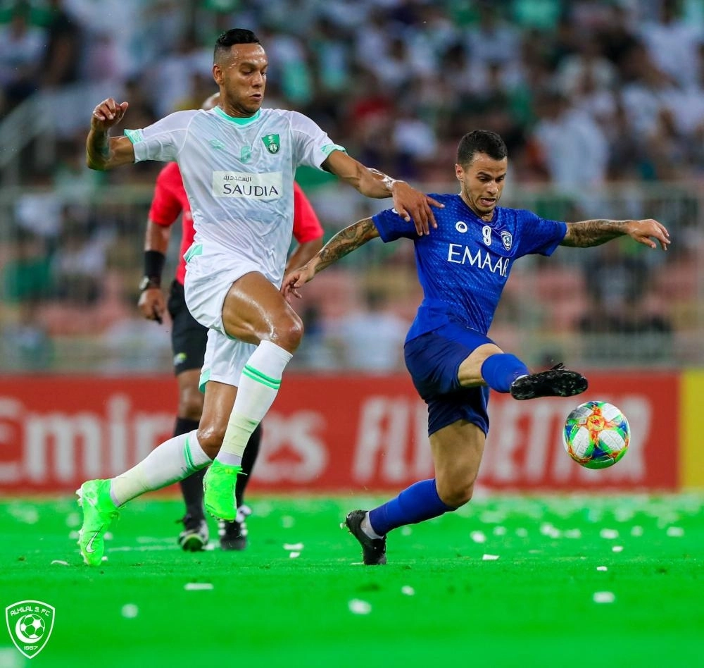 من لقاء الذهاب بين الأهلي والهلال (إعلامي الهلال)