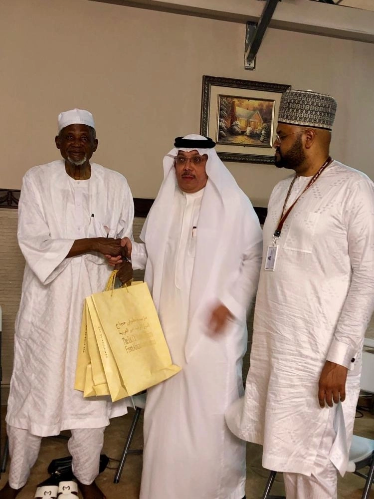 مطوفي حجـاج أفريقيا