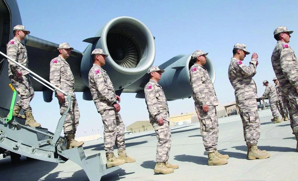 






وصول الدفعة الثانية من القوات التركية إلى قطر