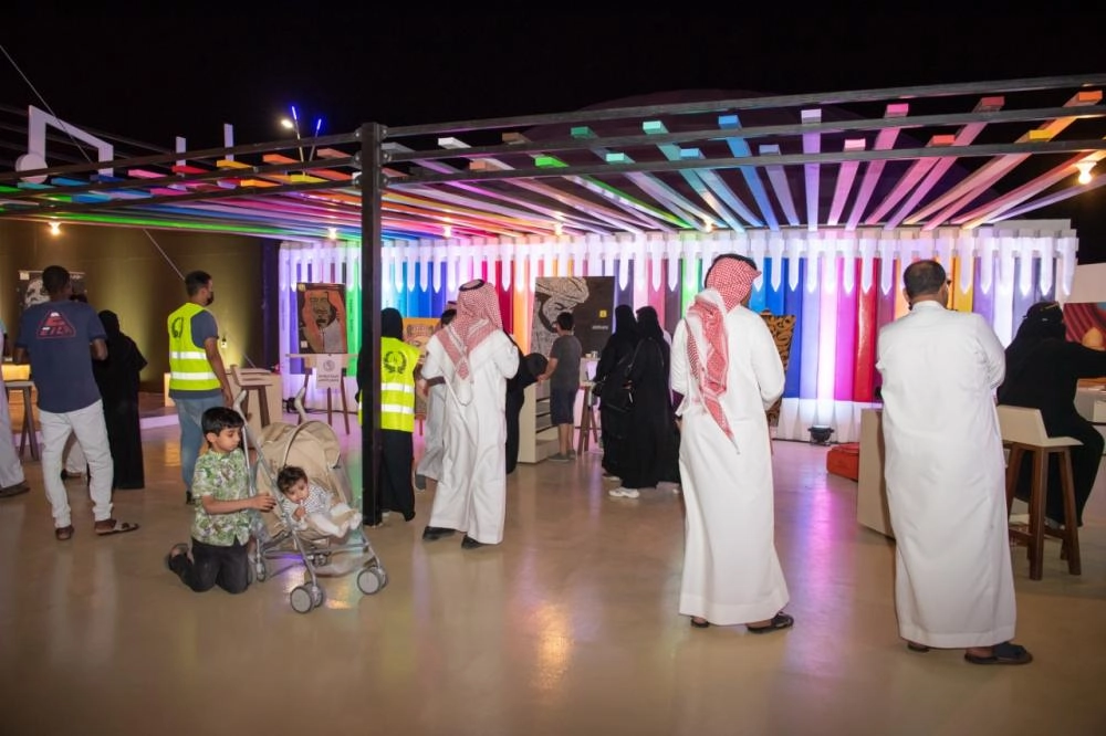 ساحة الفن والموسيقى بسوق عكاظ في موسم الطائف