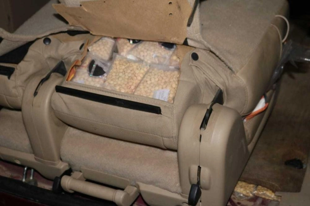 الكبتاجون في المراتب الأمامية والخلفية 