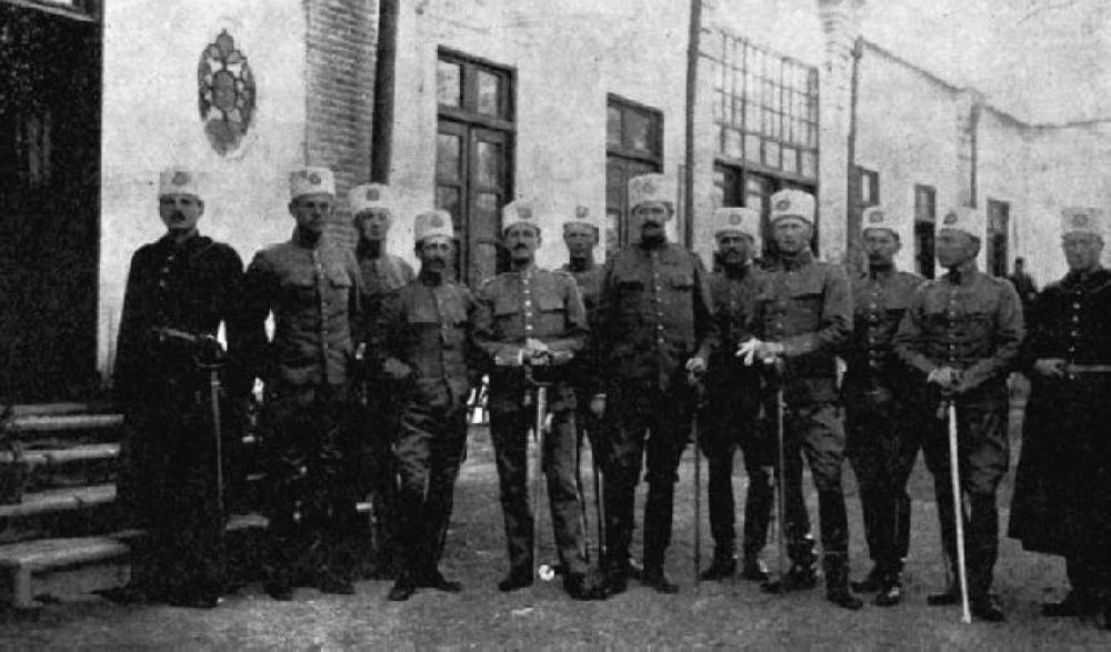 






قوات الدرك الفارسية                                          (مكة)