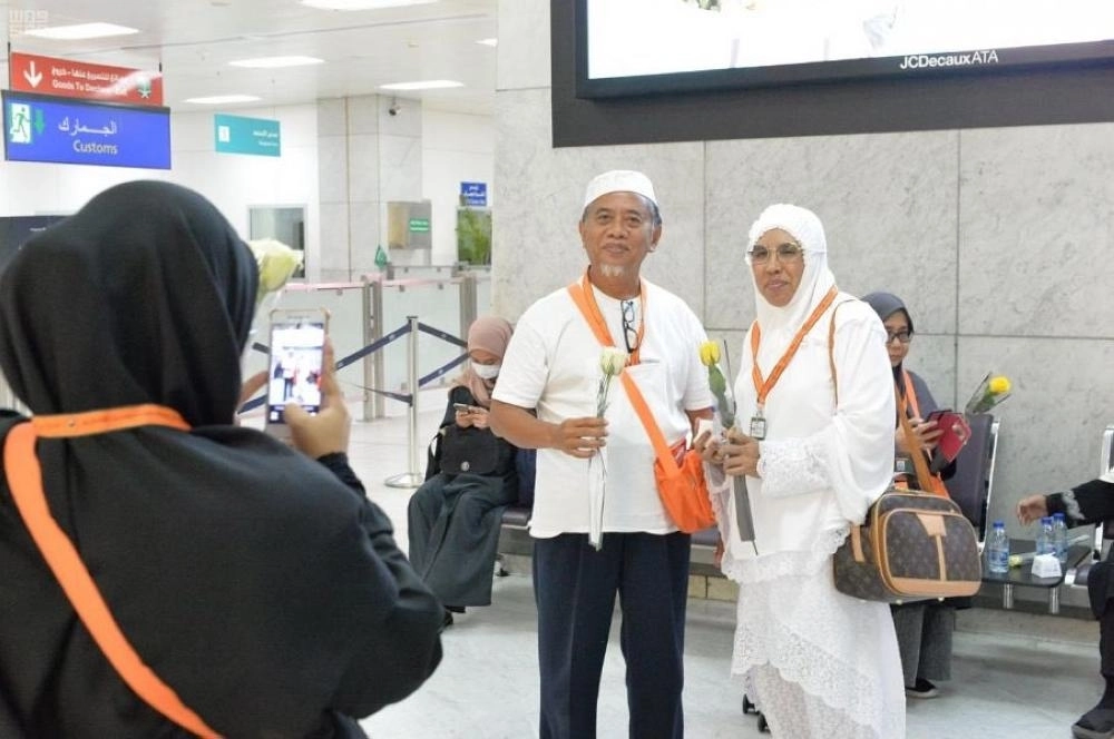 أول دفعة من المعتمرين لعام 1441هـ