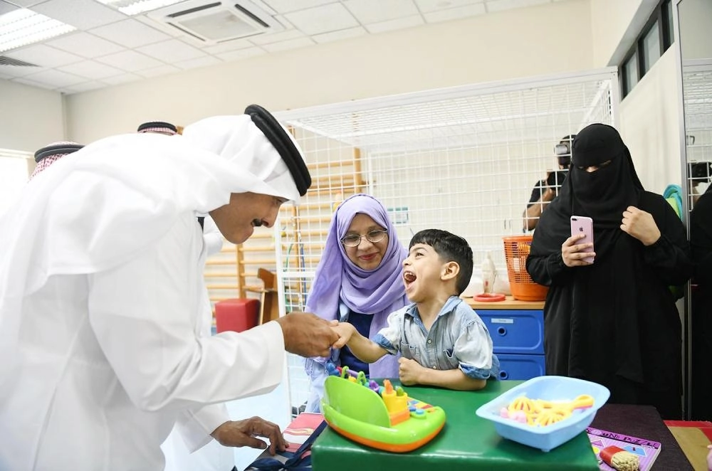 






سلطان بن سلمان خلال زيارته التفقدية للجمعية                  (واس)