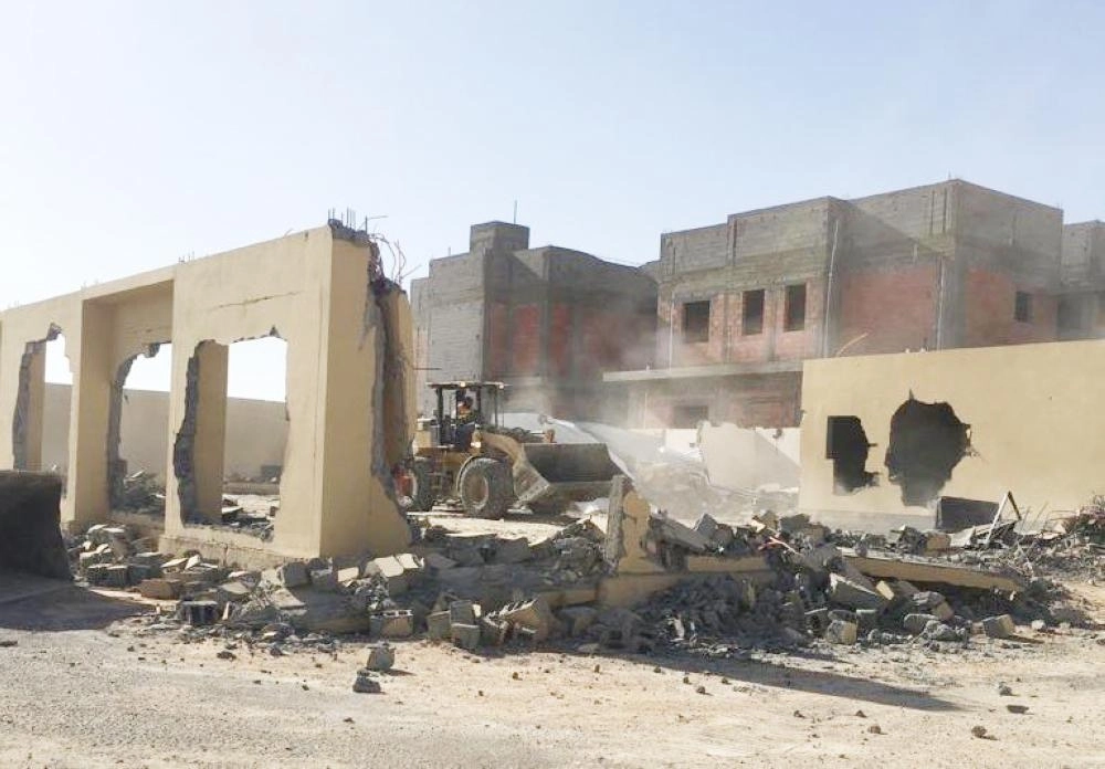 






من أعمال إزالة التعديات                                                          (مكة)