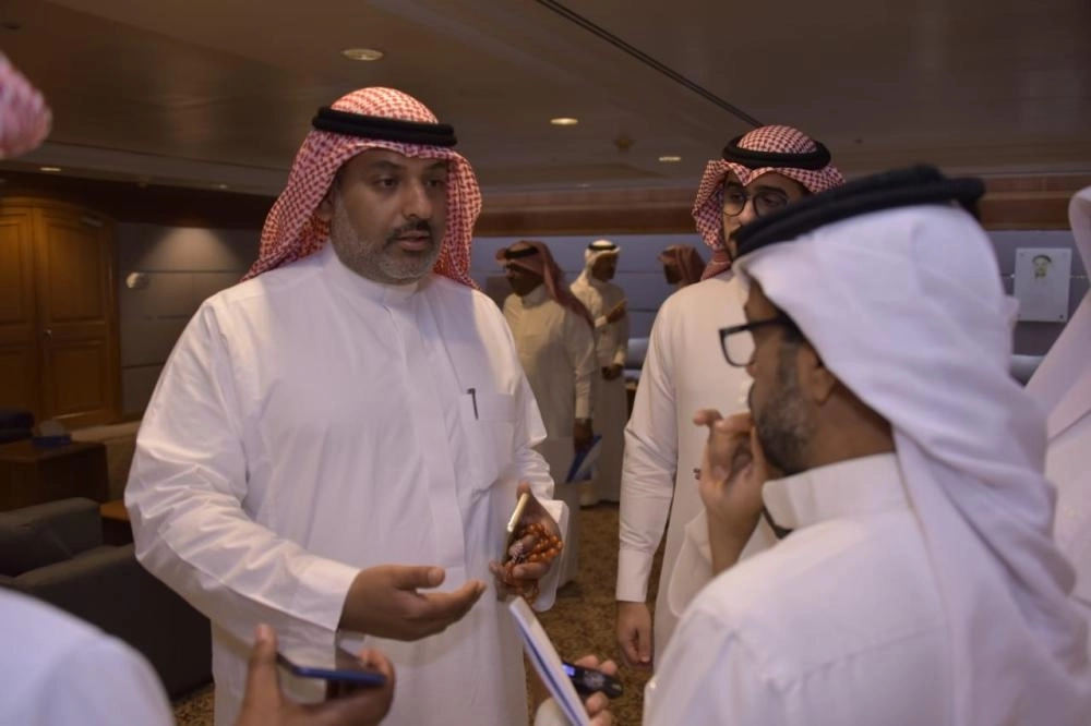 بادغيش متحدثا للصحفيين (مكة)