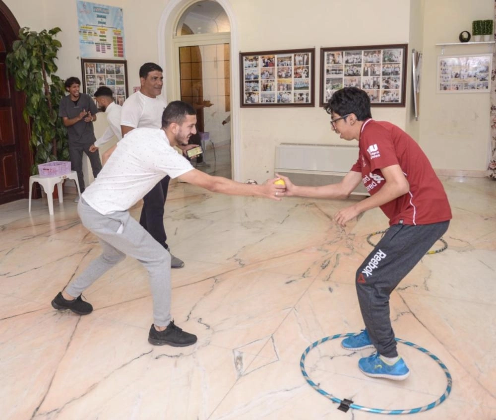 تحد بين لاعب الاتحاد وأحد أطفال الدار (مكة)