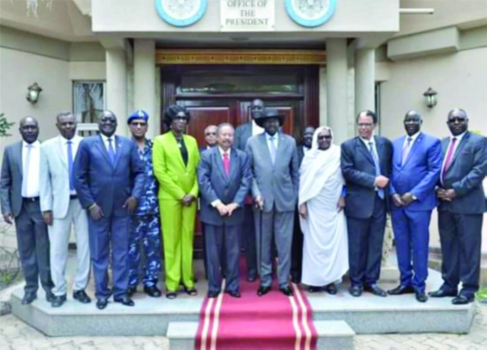 






جانب من زيارة حمدوك في جنوب السودان                                              (مكة)