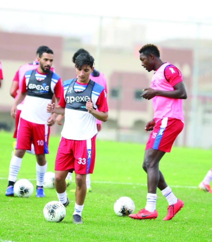 تحضيرات أبها لمواجهة الرائد (إعلامي أبها)