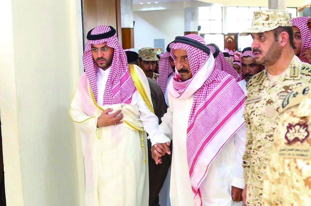 






فيصل بن فهد مواسيا والد الشهيد                                                             (واس)