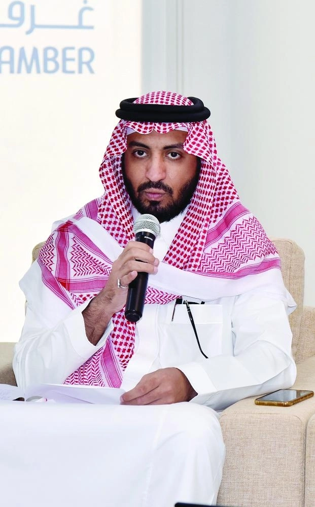 القحطاني يتحدث في اللقاء (مكة)