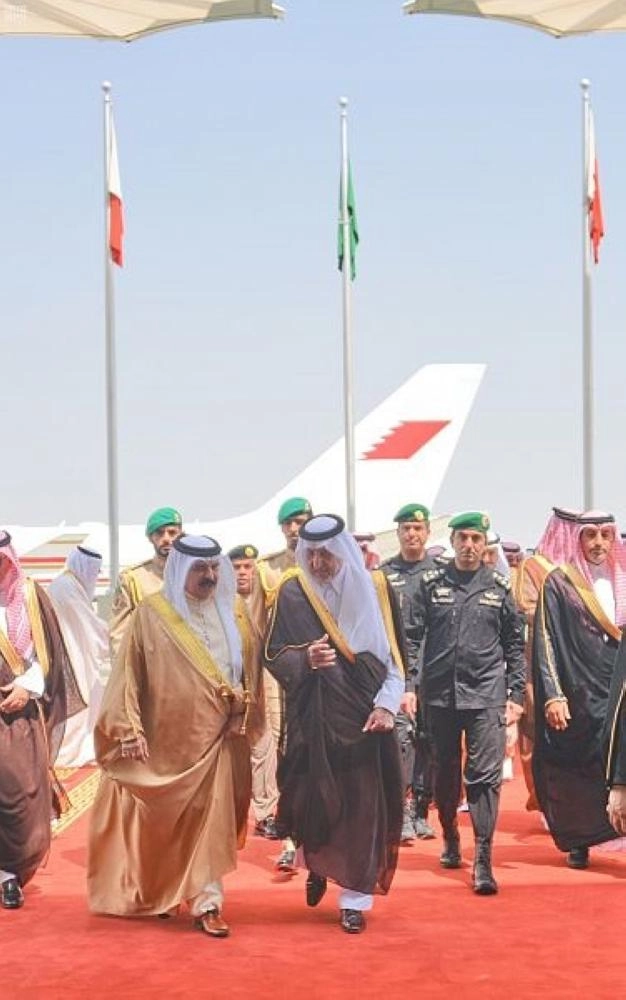 ملك البحرين يصل إلى جدة