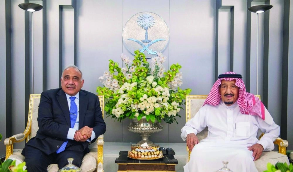 






الملك سلمان خلال استقباله عادل عبدالمهدي أمس                                                                                                                    (واس)