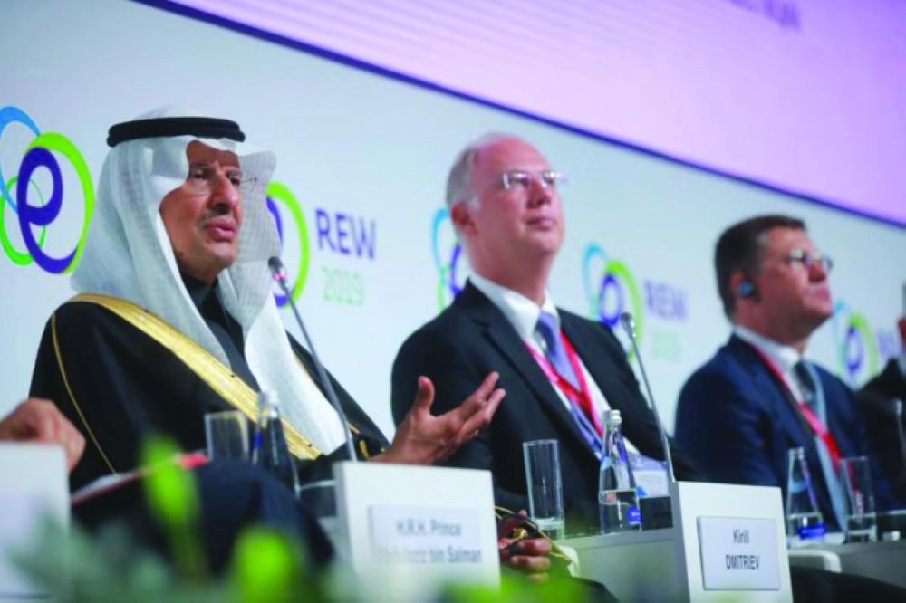 






وزير الطاقة متحدثا في جلسة الطاقة العالمية