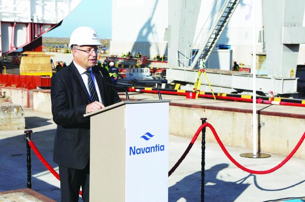 من حفل وضع عارضة السفينة