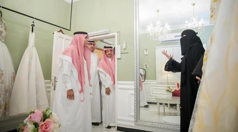 DST_6370874_Thu0_1117677223