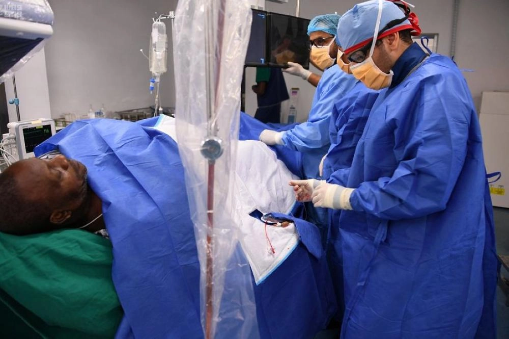 






جراحات سعودية يجريها مركز الملك سلمان بالنيجر