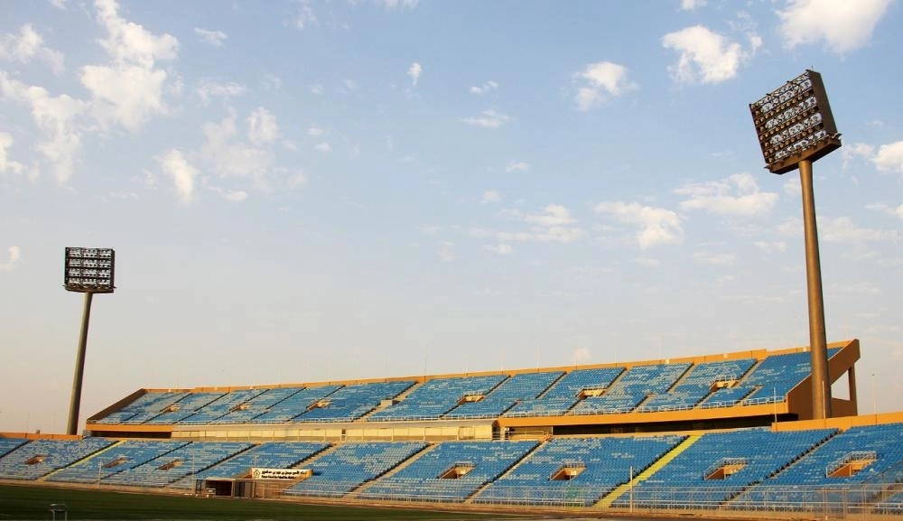 






كراسي الملعب كما بدت أمس الأول                                                          (مكة)