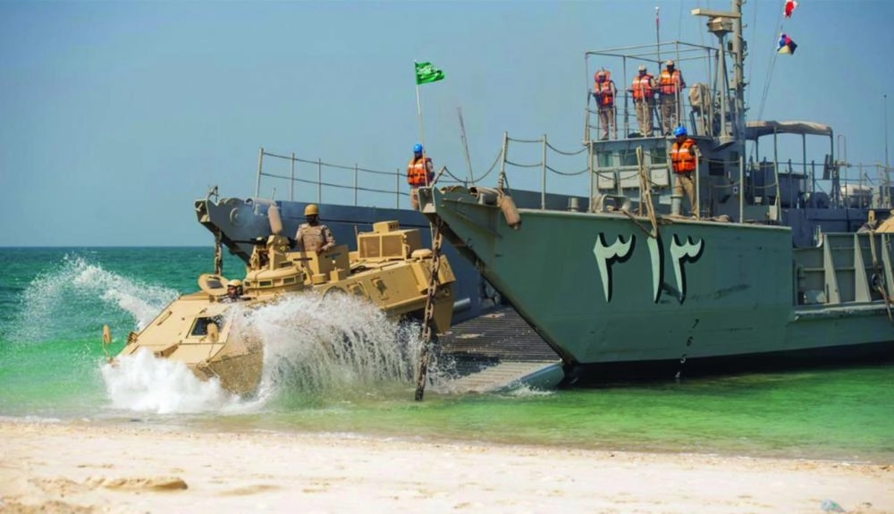 من المناورات البحرية