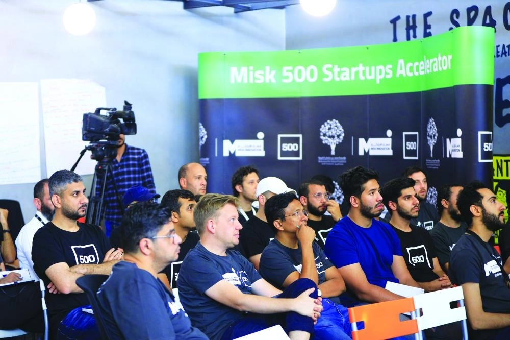 أصحاب شركات ناشئة في مسرعة مسك (مكة)