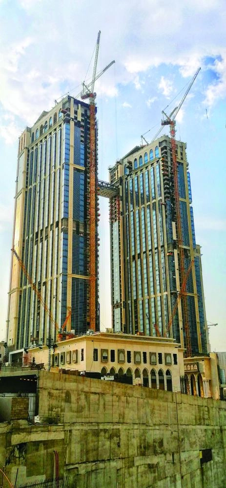 






المصلى المعلق بين البرجين                                                                     (أنس الحارثي)