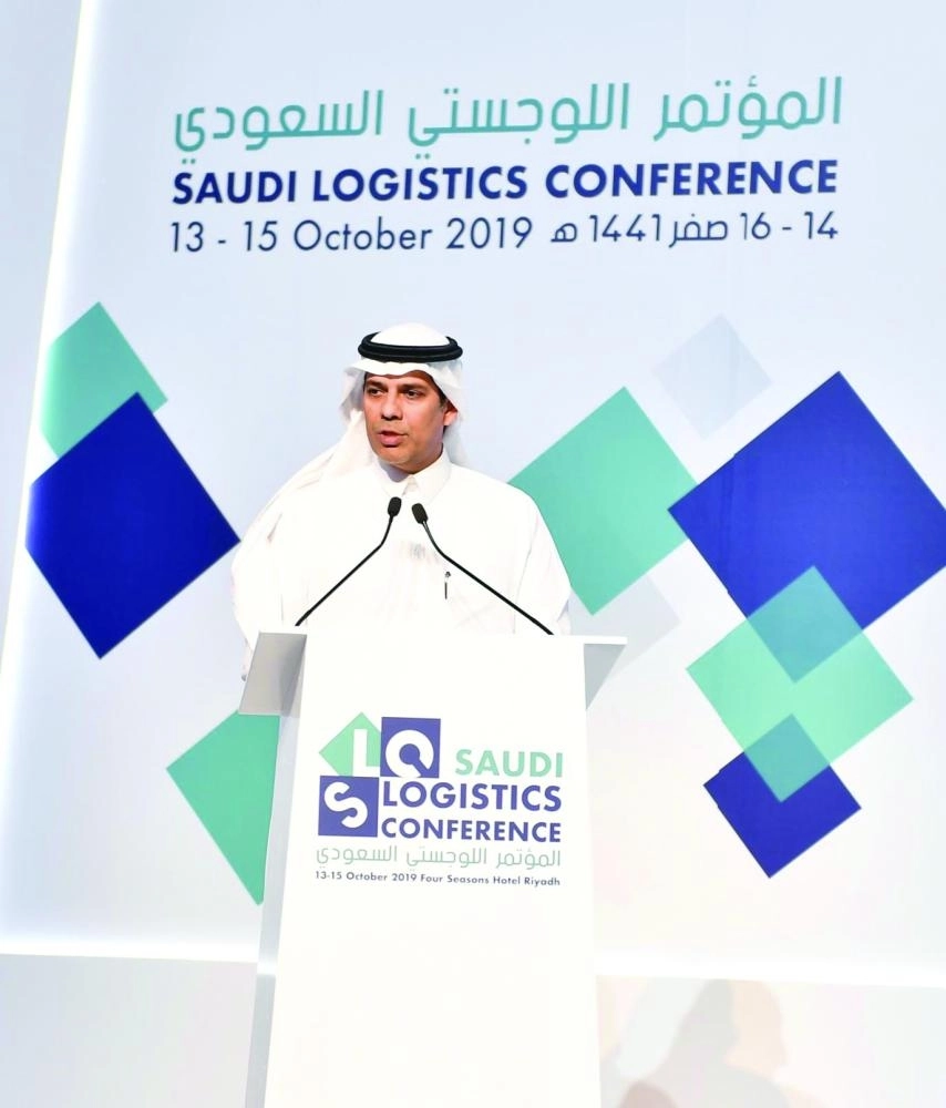 وزير النقل يلقي كلمته