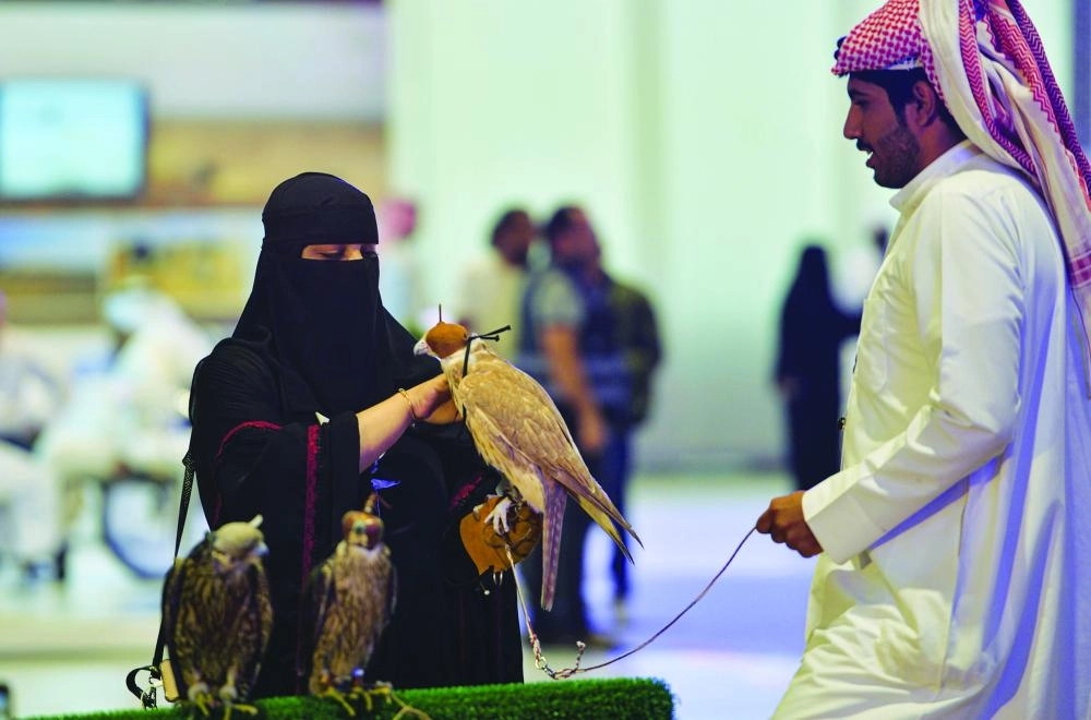 من معرض الصقور والصيد                     (مكة)