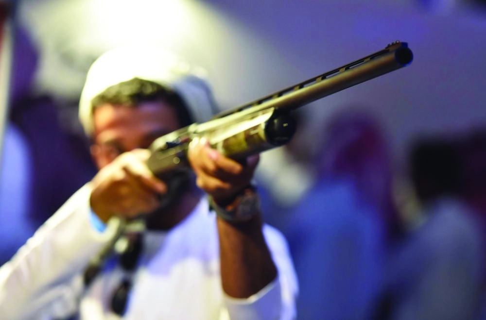 من معرض الصقور والصيد                     (مكة)