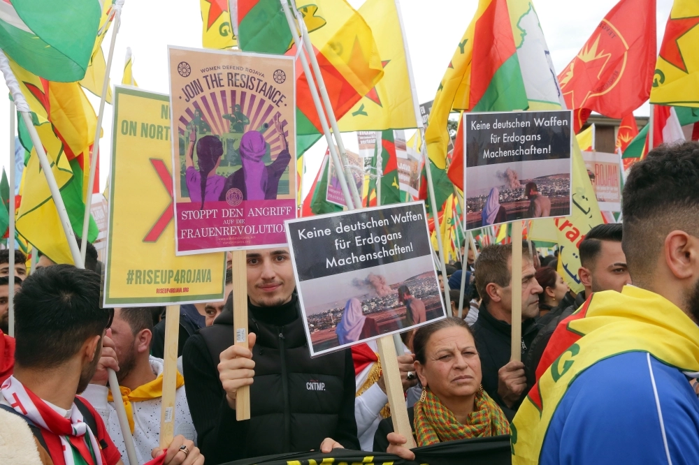 مظاهرات عالمية ضد التوغل التركي ( د ب أ)