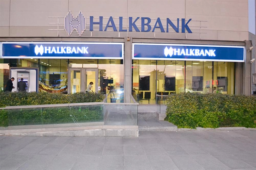 






البنك التركي المتهم                                                                                 (مكة)