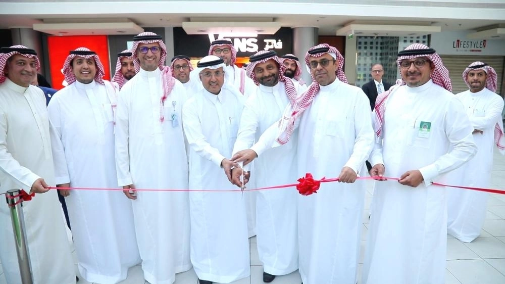 المشرف العام على صندوق التنمية العقارية المُكلف يُدشن معرض البنك الأهلي للتمويل العقاري (مكة ) 