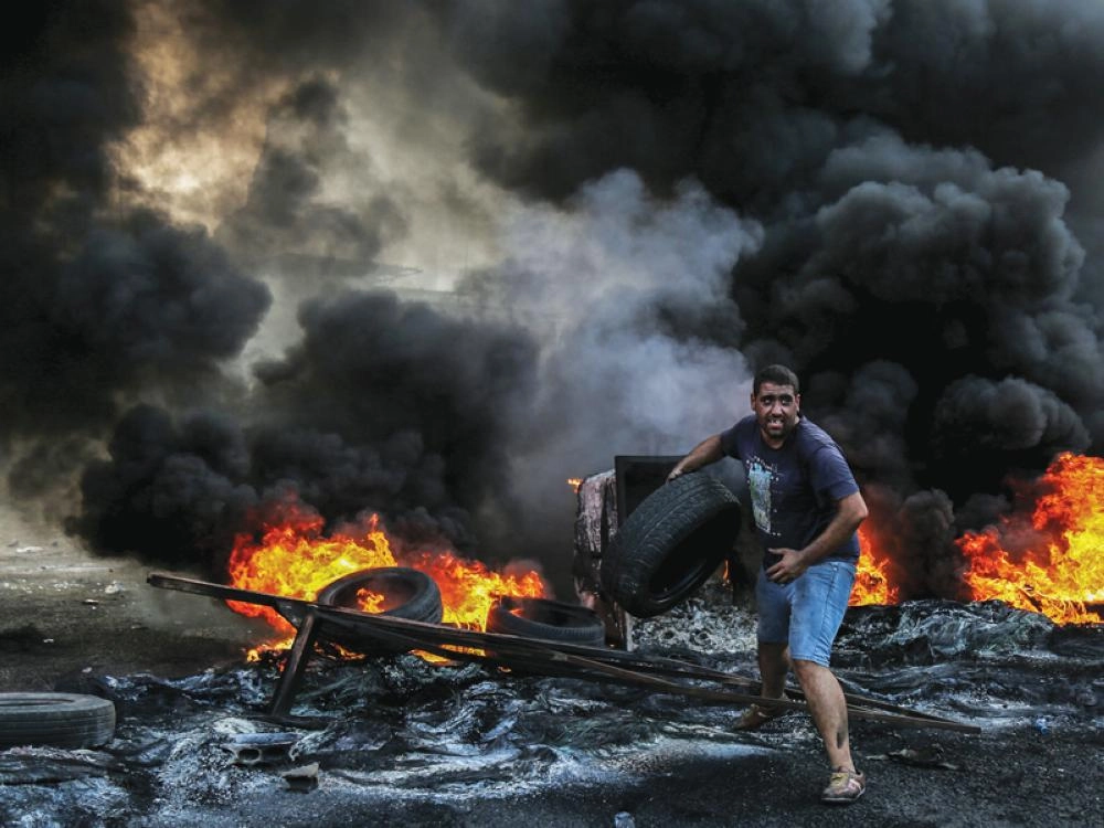من أعمال الشغب في لبنان  (د ب أ)