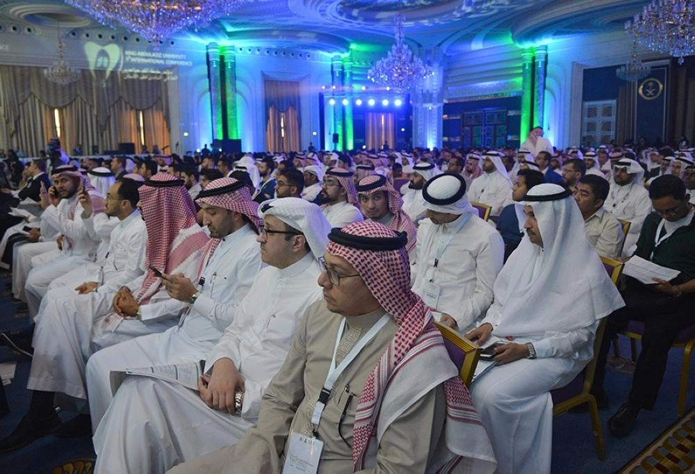 مؤتمر طب الأسنان بجامعة "المؤسس" يعقد جلساته العلمية