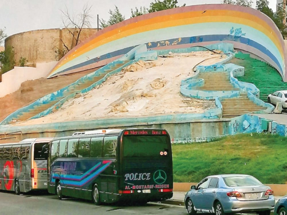 مجسم خريطة المملكة في مكة مجسم خريطة المملكة في مك ة