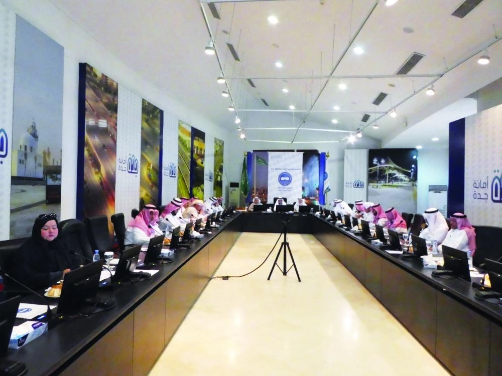 






من اجتماع المجلس البلدي                                                                        (مكة)