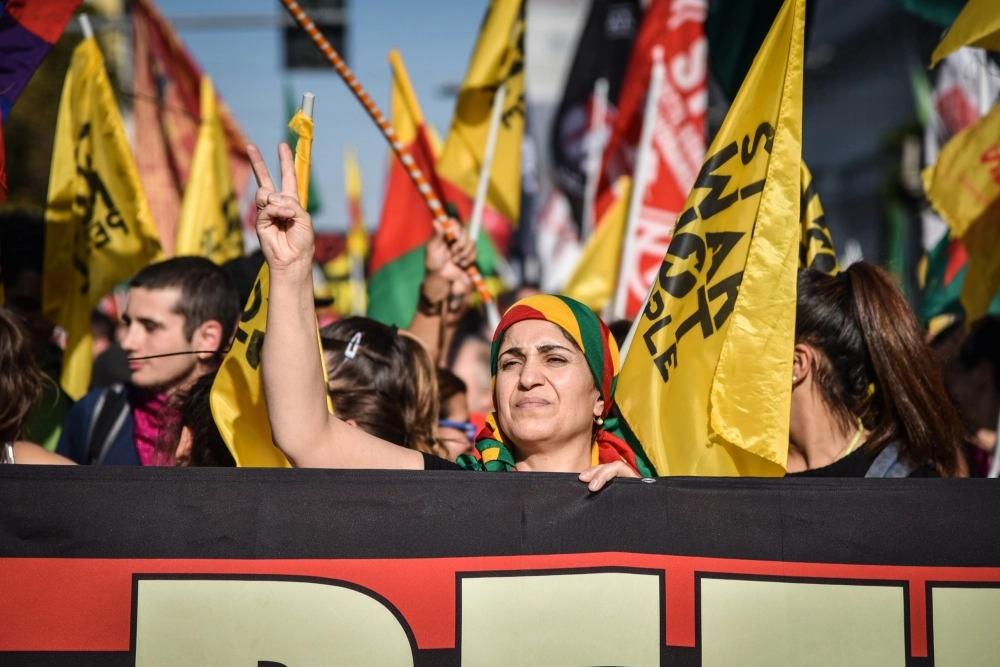 متظاهرون يحتجون على ضرب الأكراد (د ب أ)