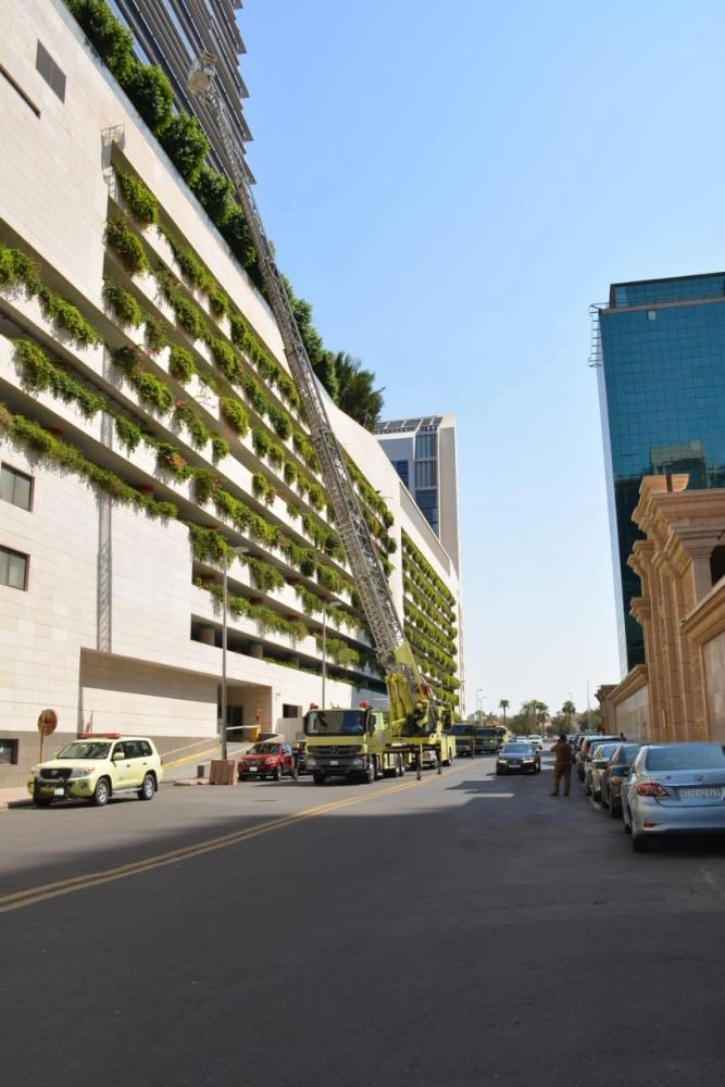 من حملة الكشف على المباني العالية (مكة)