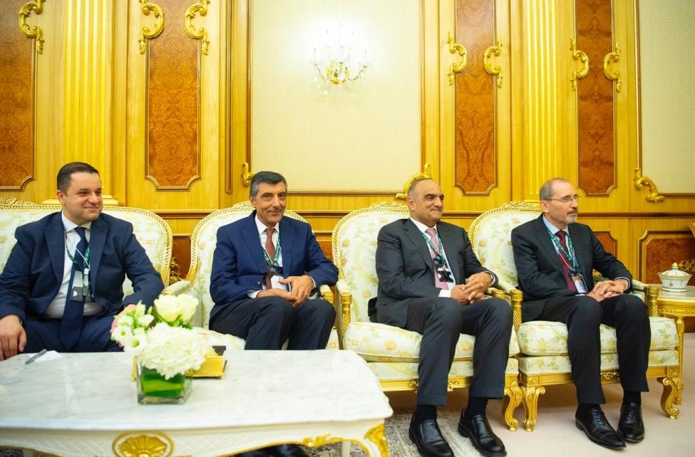  خادم الحرمين الشريفين يستقبل ملك المملكة الأردنية الهاشمية
