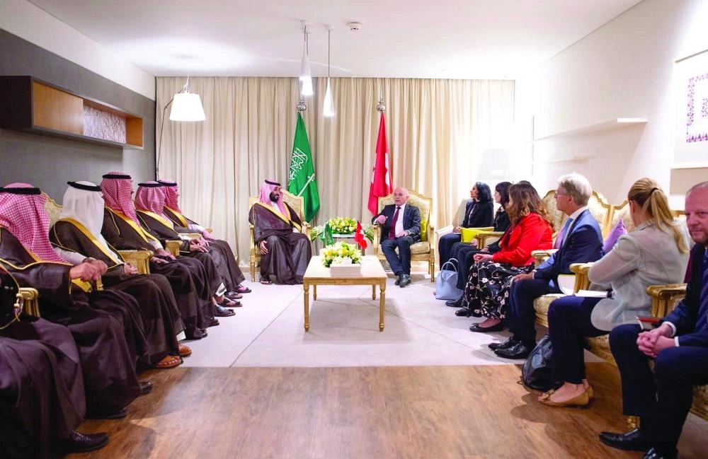 






ولي العهد وأولي ماورر خلال الاجتماع                             (واس)