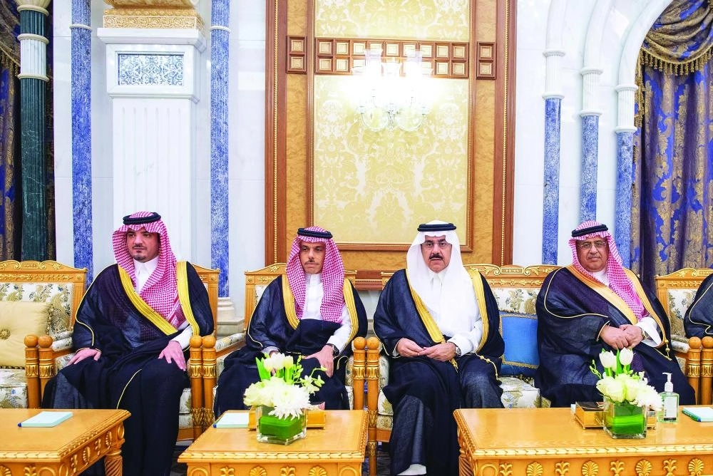 فيصل بن فرحان وعبدالعزيز بن سعود ومساعد العيبان وخالد الحميدان خلال اللقاء                 (واس)