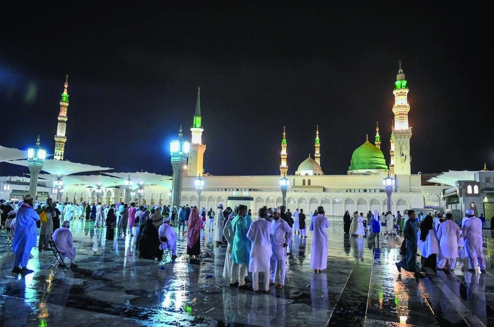 من الأمطار على المسجد النبوي بالمدينة المنورة (مكة)