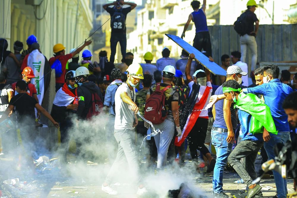 مواجهات بين الشرطة والمتظاهرين في بغداد (د ب أ)